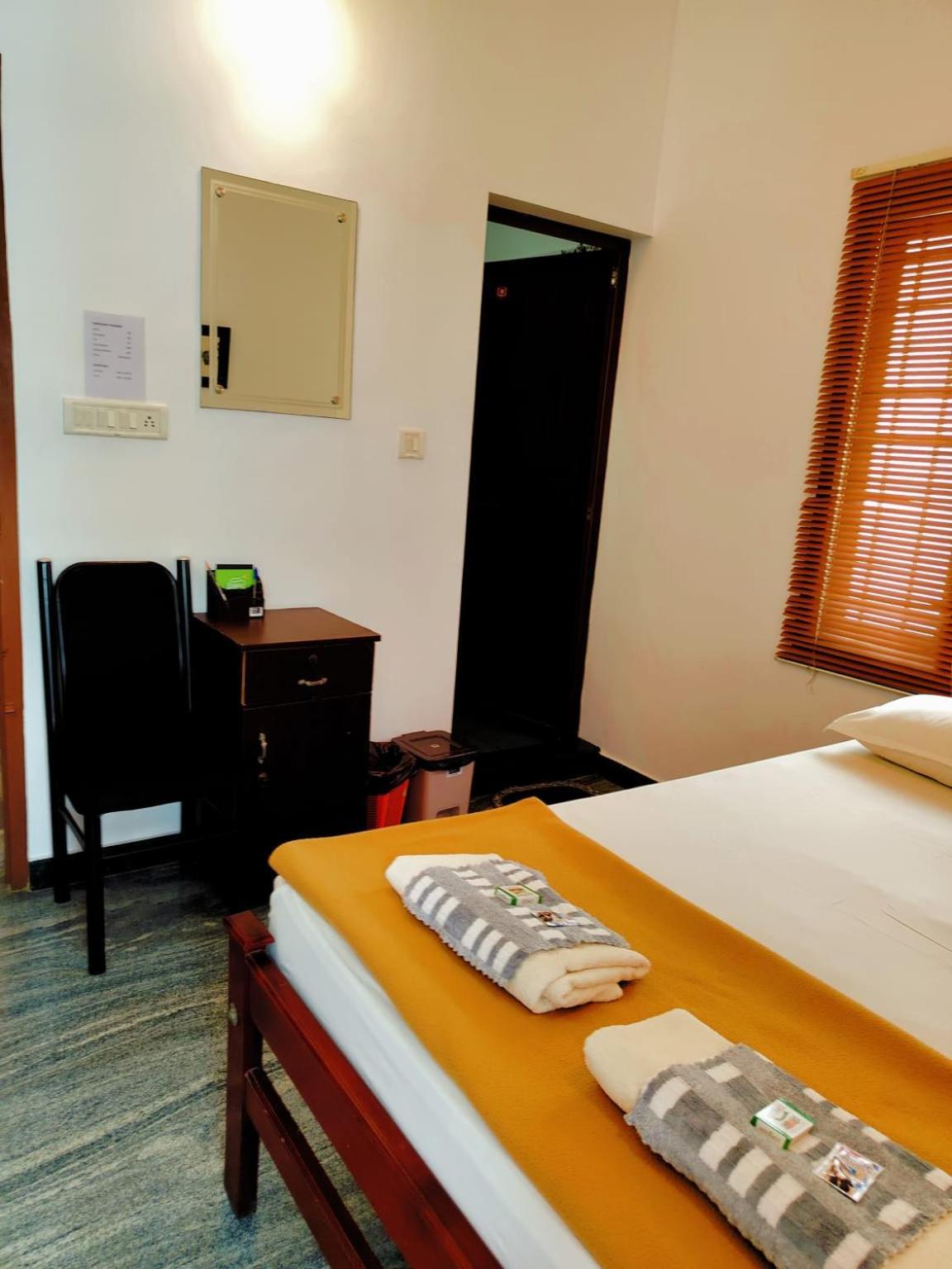Janatha Homestay Kochi Ngoại thất bức ảnh