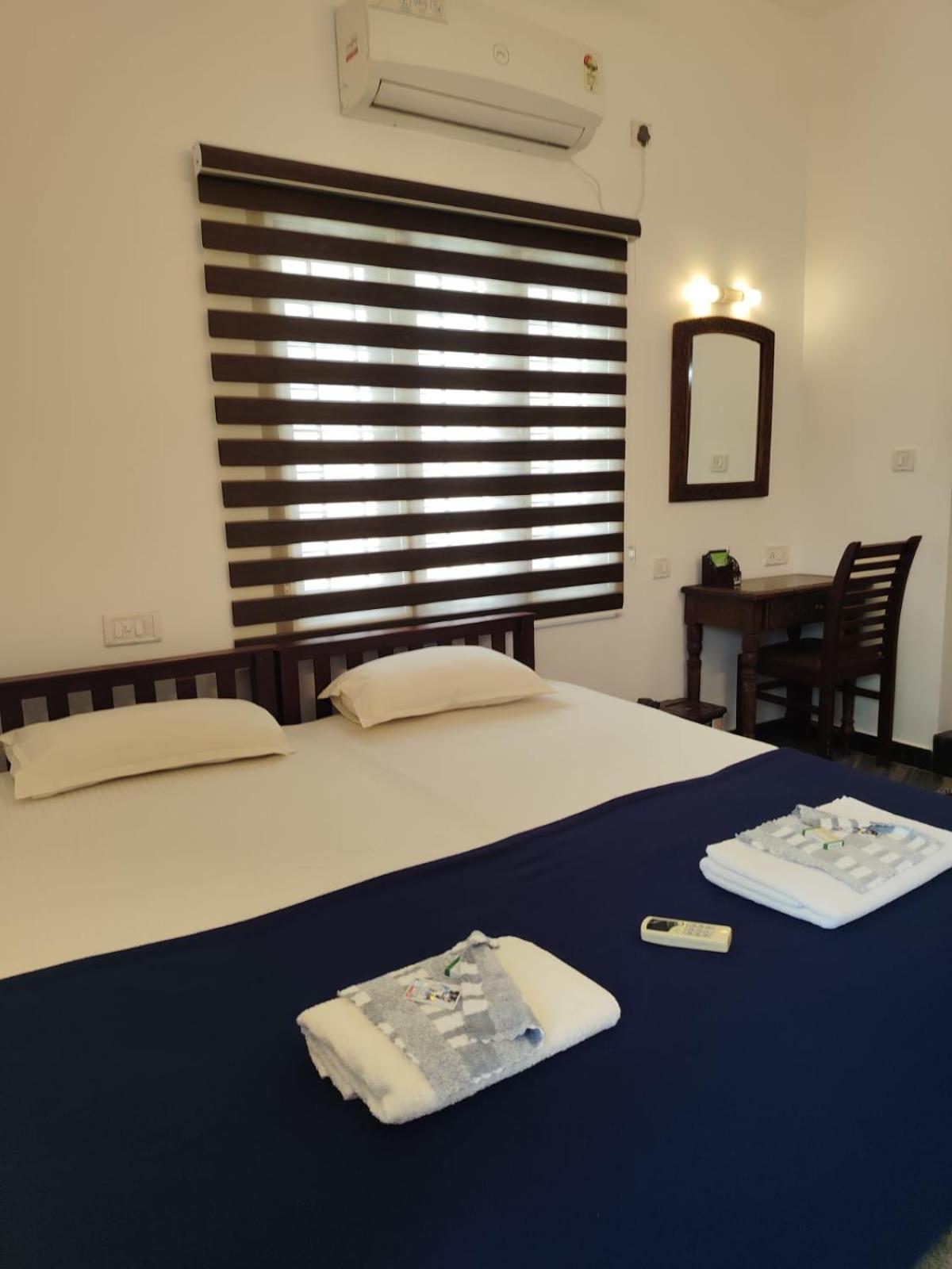 Janatha Homestay Kochi Ngoại thất bức ảnh