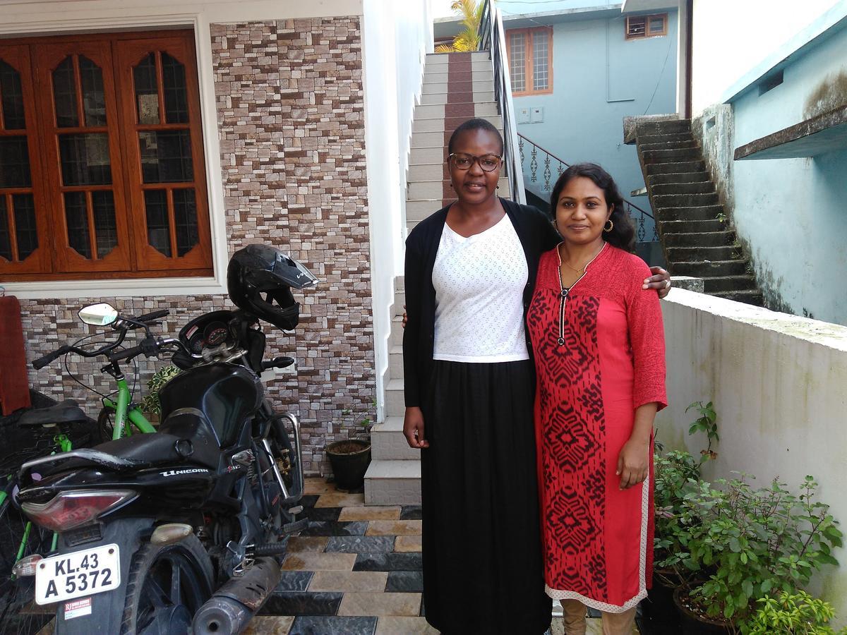 Janatha Homestay Kochi Ngoại thất bức ảnh