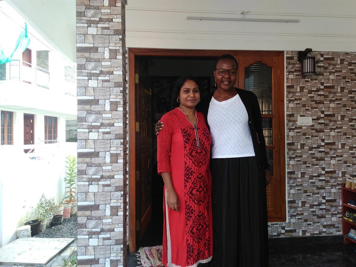 Janatha Homestay Kochi Ngoại thất bức ảnh