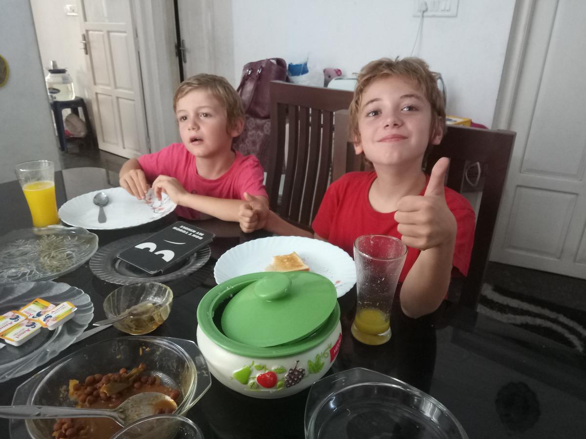 Janatha Homestay Kochi Ngoại thất bức ảnh